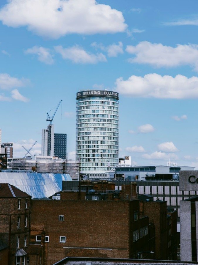 Cuánto cuesta una habitación en Birmingham (septiembre 2026)
