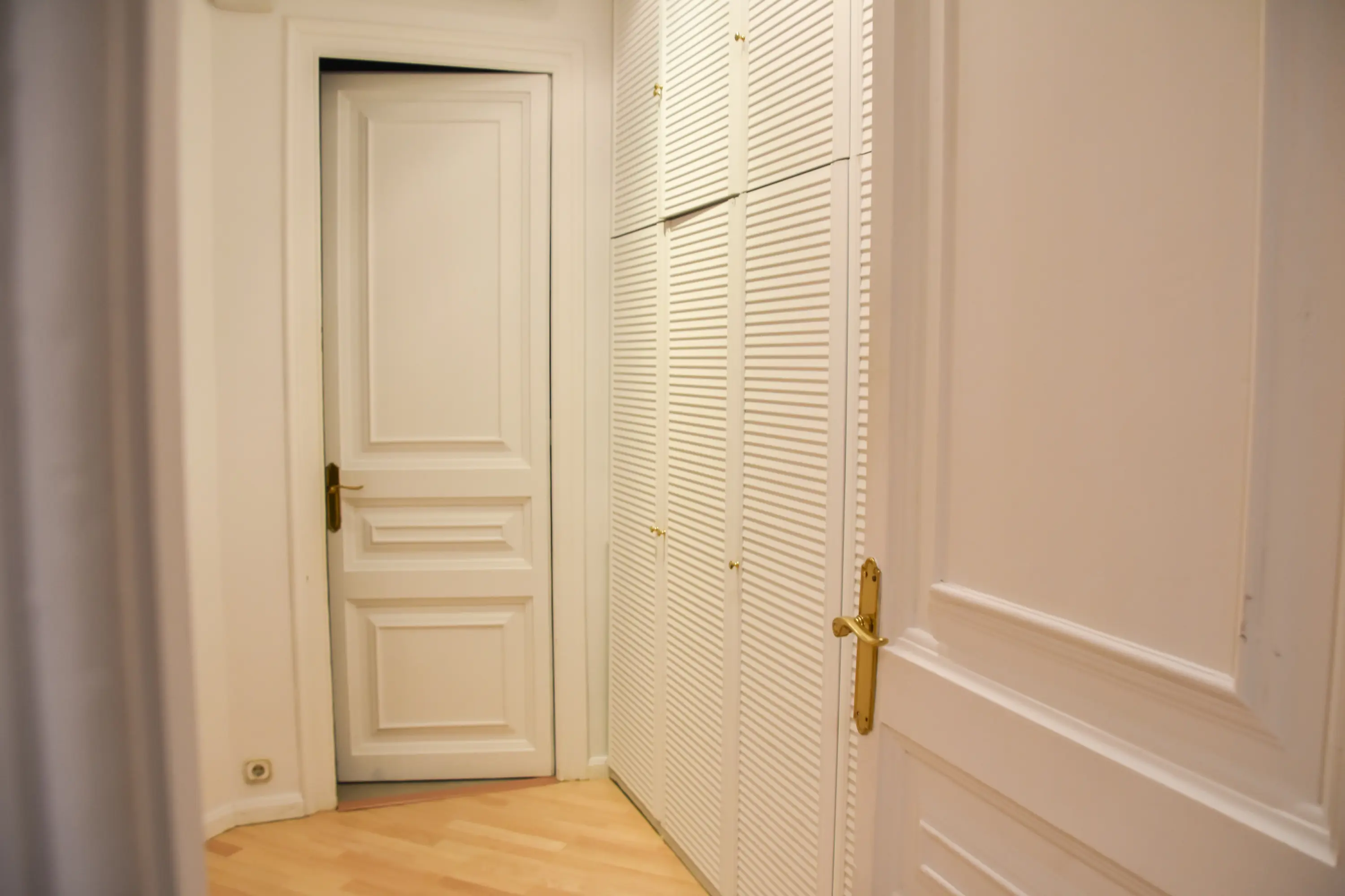 Camera singola in Carrer Roger de Lluria a Barcelona — 890 €/mese | Lupo Rooms