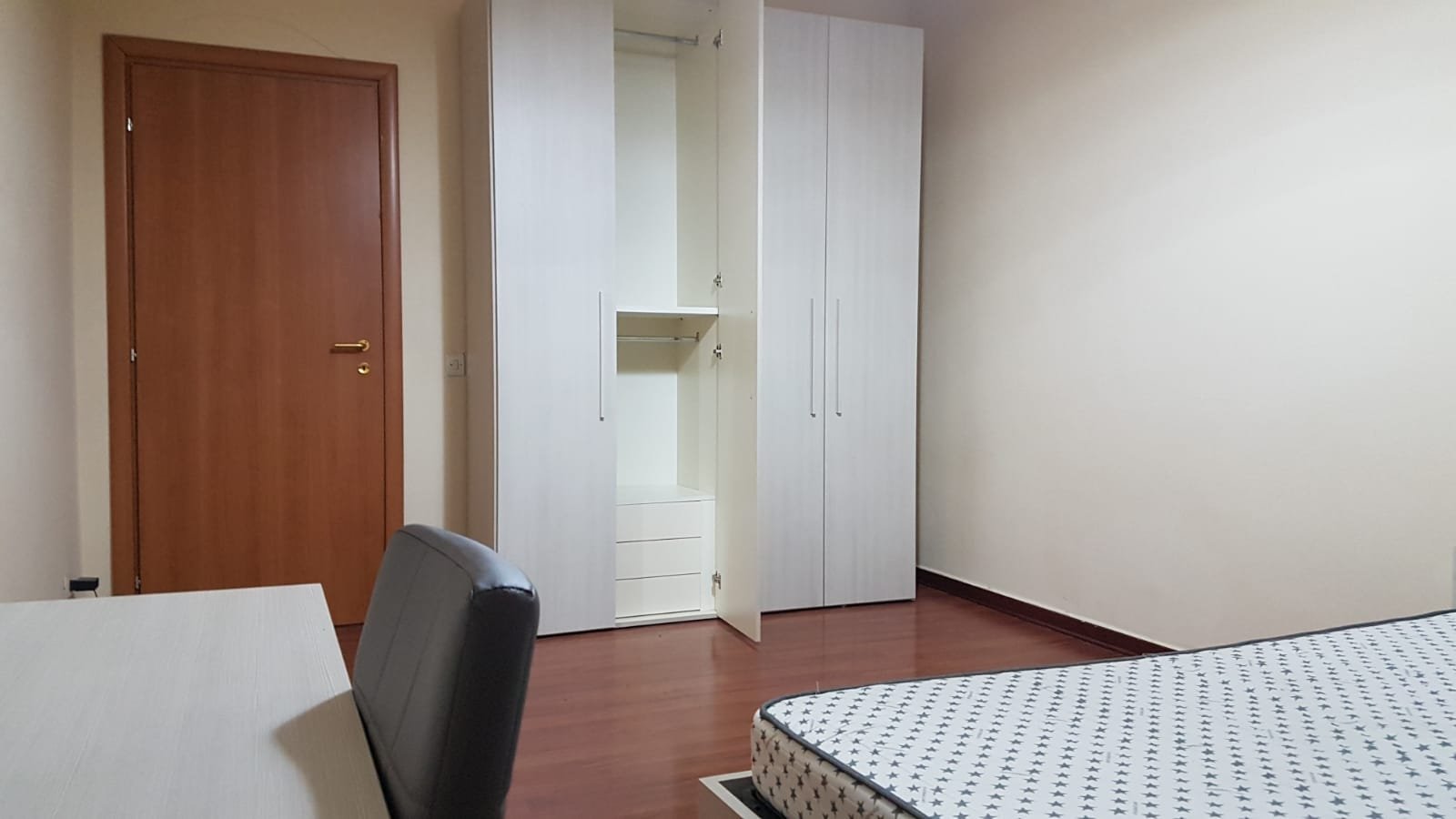 Single room for rent in the center of Rome (3 minutes walk from the Piramide metro station) in Roma — 850 EUR/month | Lupo Rooms