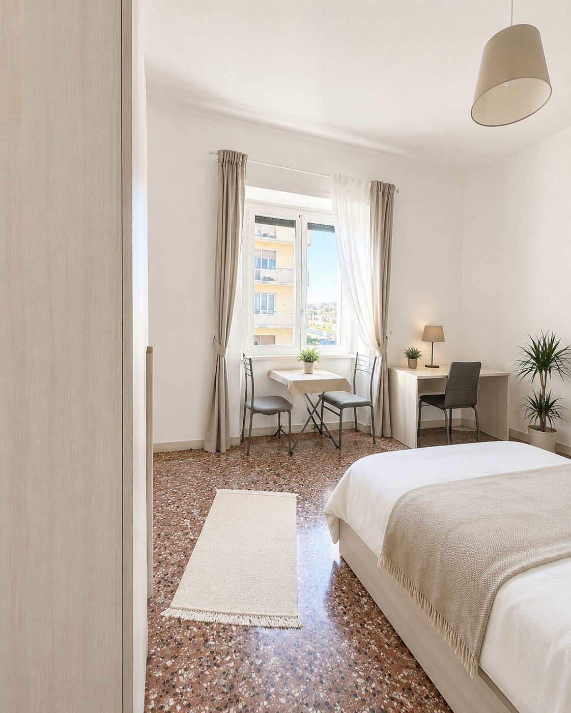 Habitación individual en Piramide-Ostiense (Via dei Magazzini Generali 6, int. 11) en Roma — 830 €/mes | Lupo Rooms