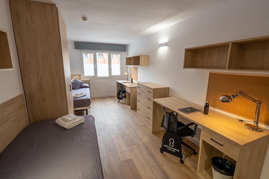 Doble en residencia de estudiantes en Leganés — 978 €/mes | Lupo Rooms