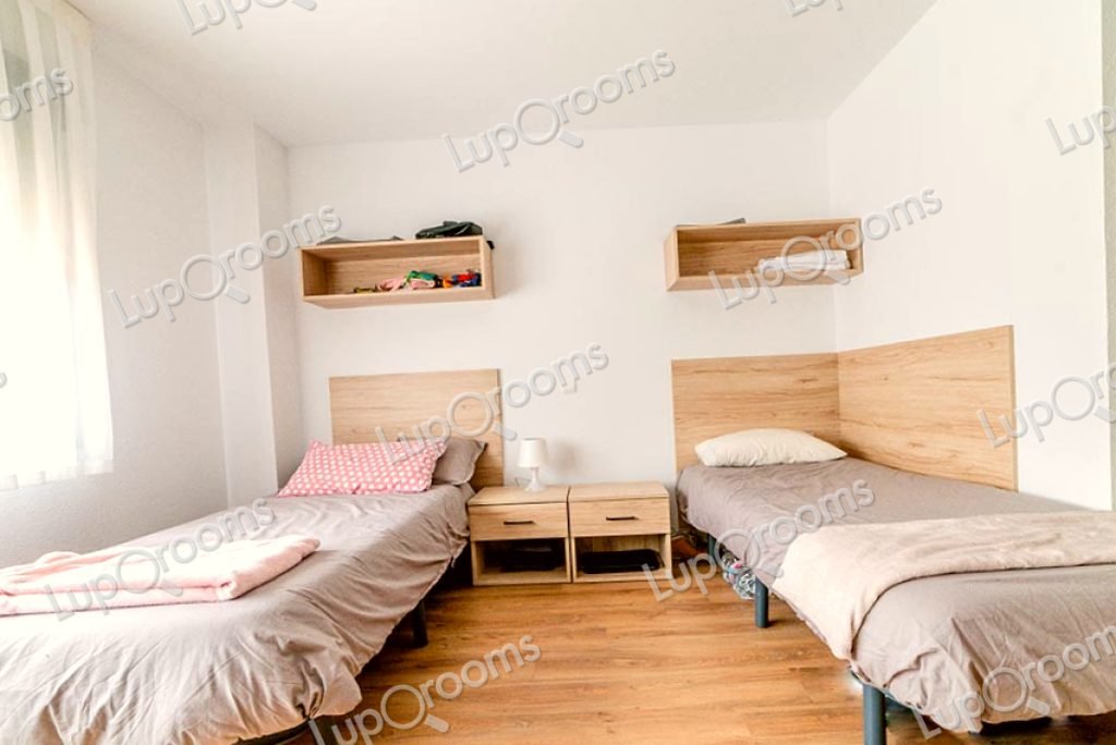 Doppelzimmer im Studentenwohnheim in Logroño — 418 €/Monat | Lupo Rooms