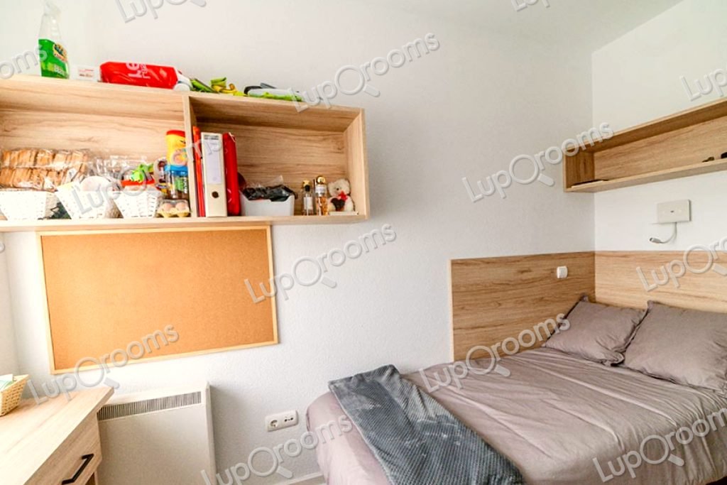 Individuelle Gemeinschaftsküche im Studentenwohnheim in Logroño — 567 €/Monat | Lupo Rooms