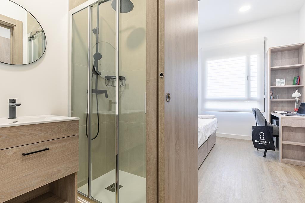 Camera singola in residenza studentesca a Madrid — 1307 €/mese | Lupo Rooms