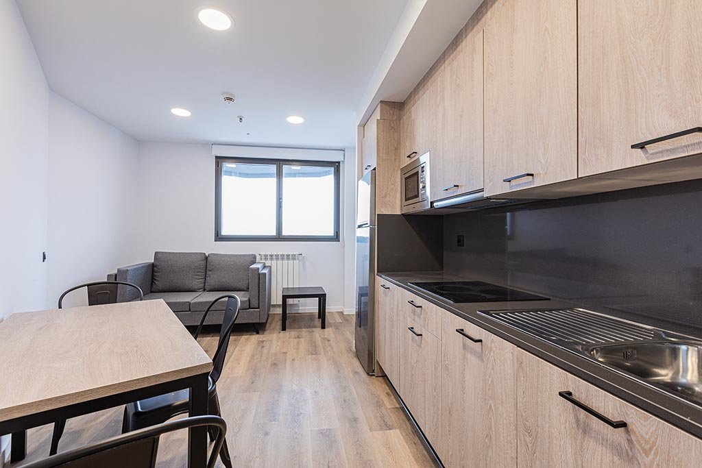 Single room in a 4-bedroom apartment in a student residence in Santander — 677 €/month | Lupo Rooms
