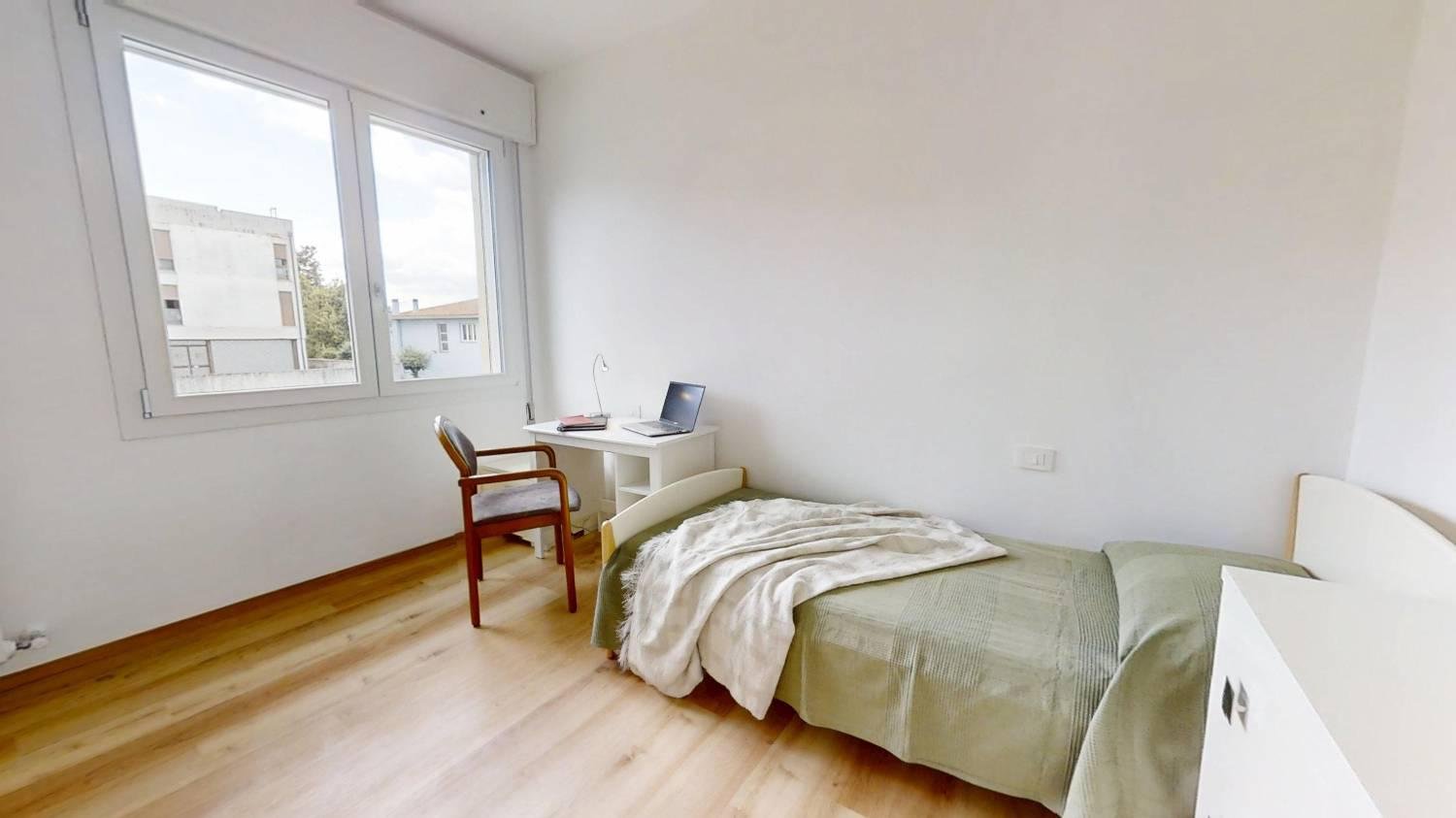 Habitación individual en piso compartido en Via Cosme Tura 2, Padova en Padova — 368 EUR/mes | Lupo Rooms